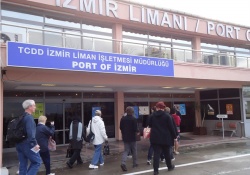 Izmir Alsancak port terminal building